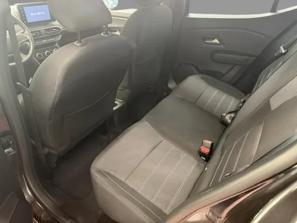 Dacia Sandero Stepway (2025) — foto 17 van 17