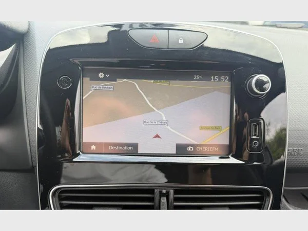 Renault Clio IV Phase II (2017) — foto 9 van 24