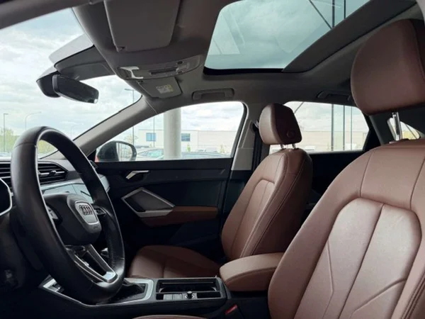 Audi Q3 (2022) — foto 20 van 20