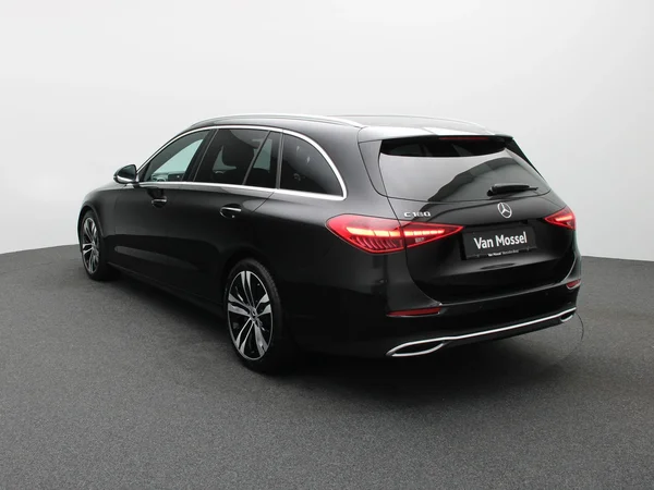 Mercedes-Benz C-Klasse (2024) — foto 12 van 31