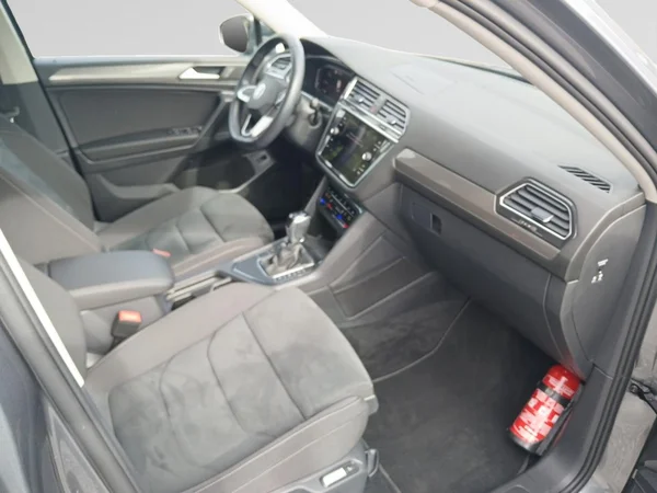 VOLKSWAGEN Tiguan Allspace (2022) — foto 20 van 21