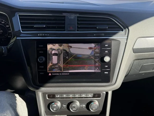 VOLKSWAGEN Tiguan Dsl (2019) — foto 17 van 26
