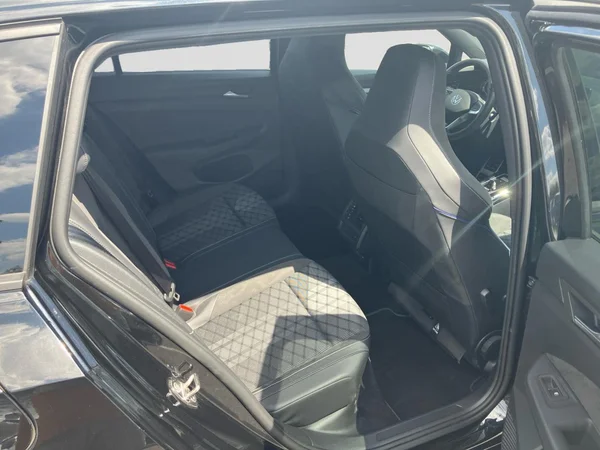 VOLKSWAGEN Golf VIII SW (2025) — foto 17 van 25