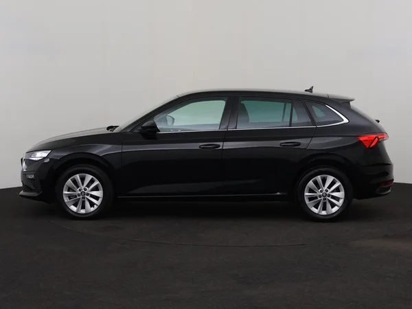 SKODA Scala (2025) — foto 11 van 18