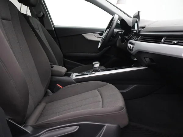 AUDI A4 Avant (2022) — foto 17 van 26