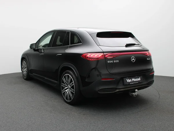 Mercedes-Benz EQE (2024) — foto 12 van 35
