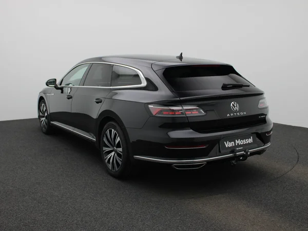 Volkswagen Arteon (2022) — foto 12 van 49