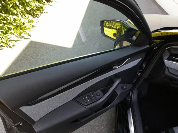 SKODA Octavia Combi (2025) — foto 8 van 23