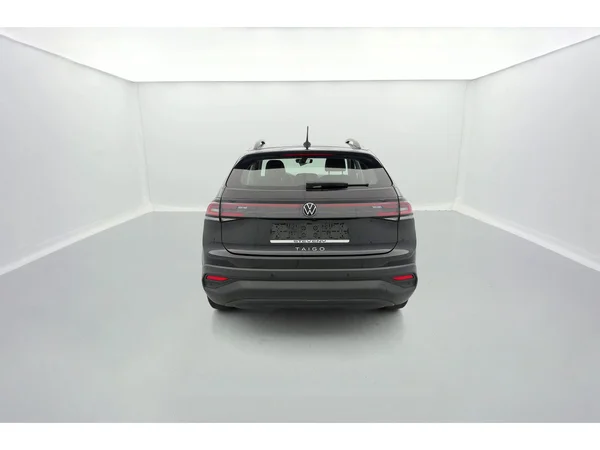 VOLKSWAGEN Taigo (2023) — foto 2 van 36