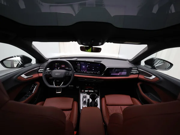 AUDI S5 Avant (2025) — foto 10 van 23
