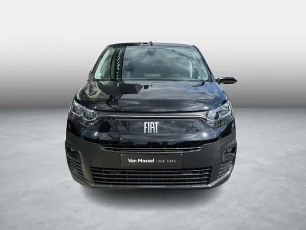 Fiat Doblò (2023) — foto 12 van 19