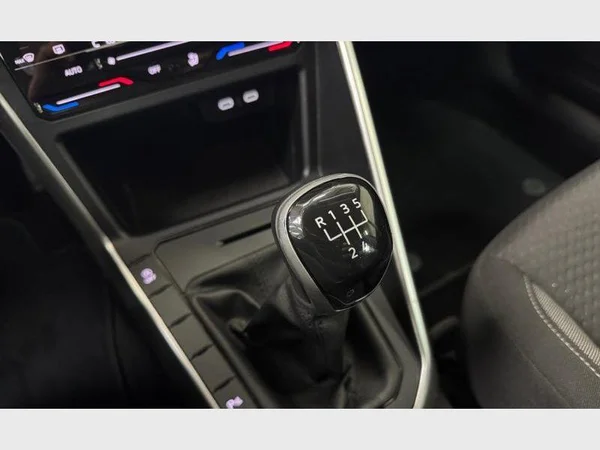 Volkswagen Polo (2024) — foto 18 van 27