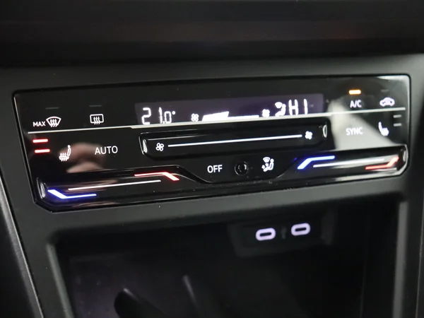 VOLKSWAGEN Taigo (2022) — foto 6 van 15