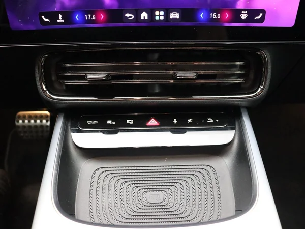 Mercedes-Benz CLA (2025) — foto 14 van 30