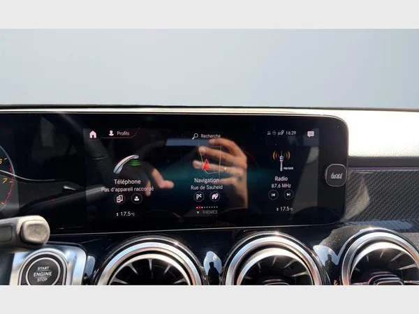 Mercedes-Benz GLB 180 (2021) — foto 16 van 29