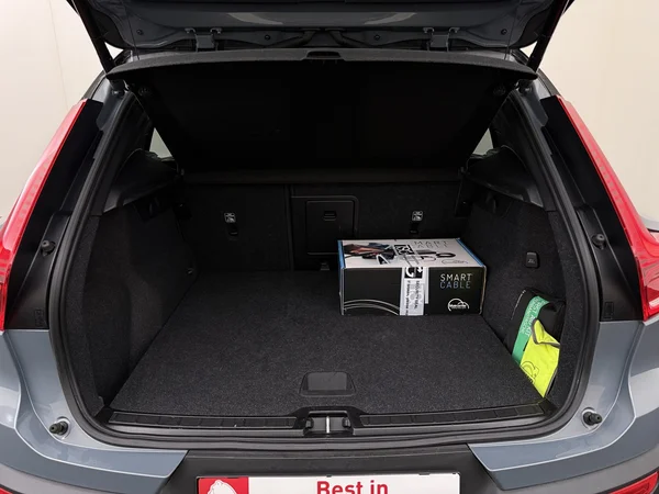 VOLVO XC40 (2022) — foto 8 van 31