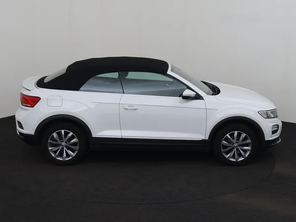 VOLKSWAGEN T-Roc Cabrio (2021) — foto 25 van 29