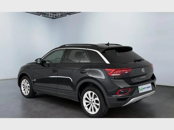 Volkswagen T-Roc (2024) — foto 18 van 21