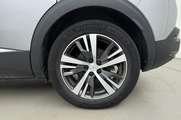 Peugeot 3008 PHEV (2023) — foto 17 van 20