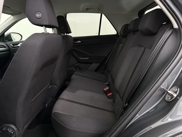 VOLKSWAGEN T-Roc (2024) — foto 5 van 28