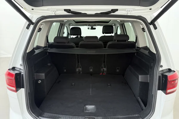 Volkswagen Touran (2020) — foto 27 van 31
