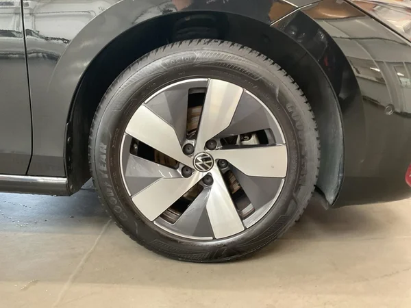VOLKSWAGEN Passat SW (2025) — foto 17 van 24