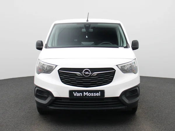 Opel Combo (2022) — foto 23 van 39