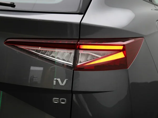 Škoda Enyaq iV (2023) — foto 26 van 37