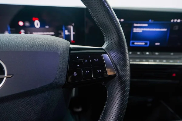 Opel Astra (2023) — foto 10 van 61