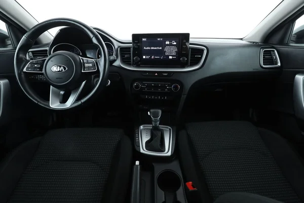 Kia cee'd (2021) — foto 3 van 16