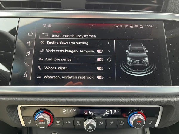 AUDI Q3 (2024) — foto 2 van 20