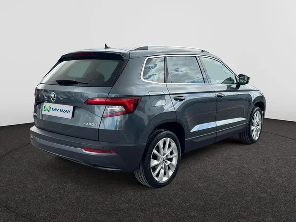 SKODA Karoq (2018) — foto 6 van 15