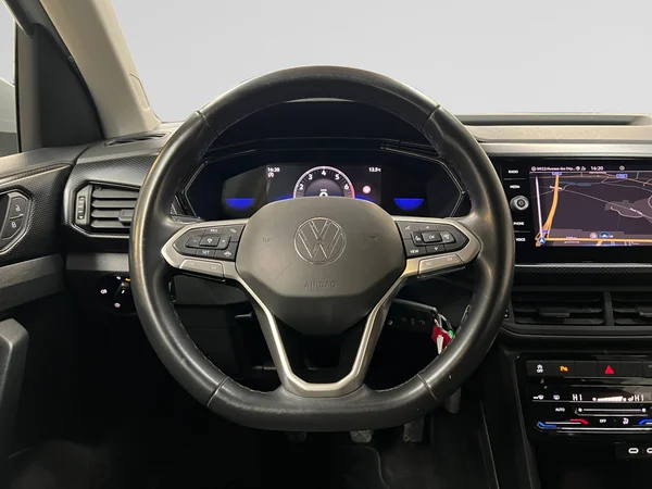 VOLKSWAGEN T-Cross (2023) — foto 16 van 19