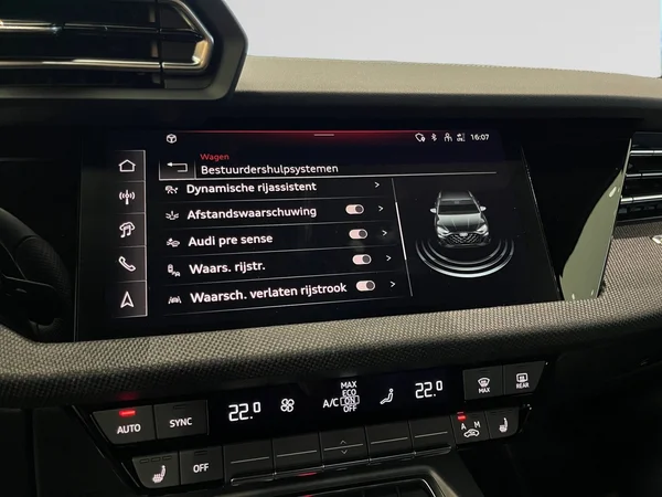 AUDI A3 Alltstreet (2025) — foto 4 van 16
