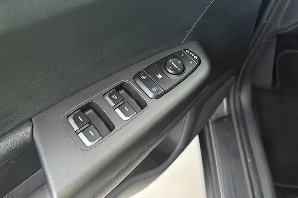 Kia Sportage (2021) — foto 8 van 20