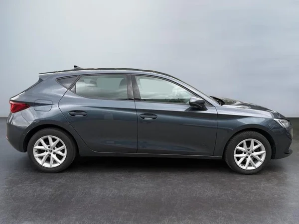 SEAT Leon (2022) — foto 29 van 30