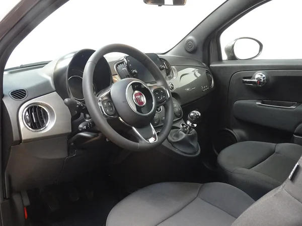 Fiat 500 (2023) — foto 2 van 19