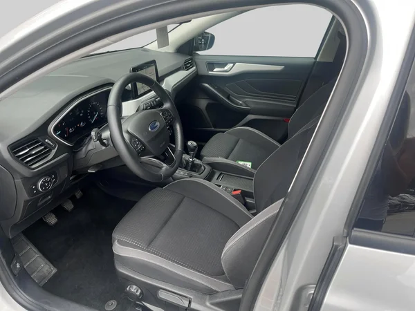 Ford Focus (2018) — foto 18 van 19