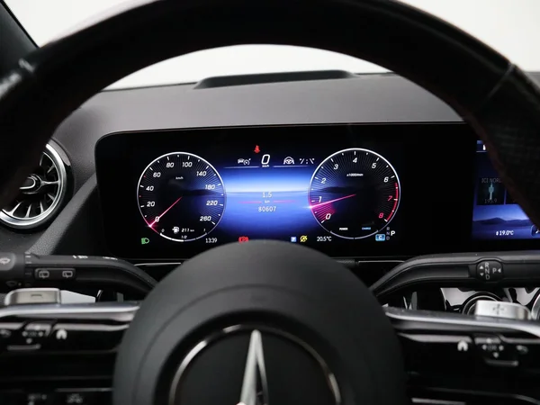 Mercedes-Benz B-Klasse (2023) — foto 5 van 32