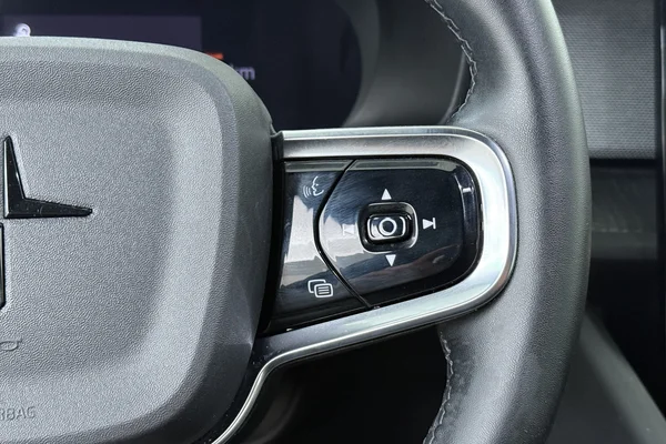 POLESTAR Polestar 2 (2023) — foto 6 van 21