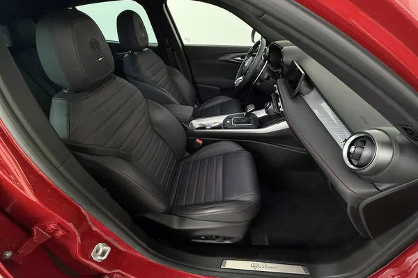 Alfa Romeo Tonale (2024) — foto 16 van 32