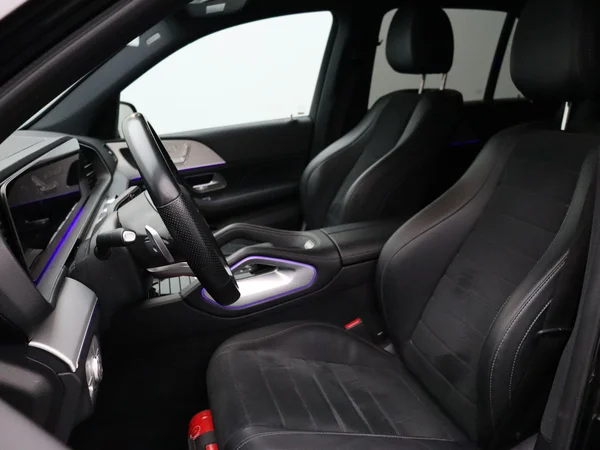 Mercedes-Benz GLE (2022) — foto 17 van 34