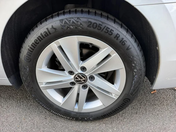 VOLKSWAGEN Golf Variant VIII Dsl (2024) — foto 39 van 45