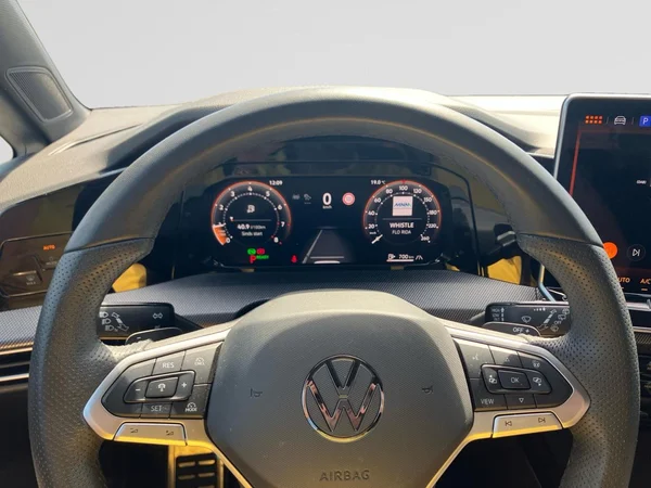 VOLKSWAGEN Golf VIII (2025) — foto 23 van 25