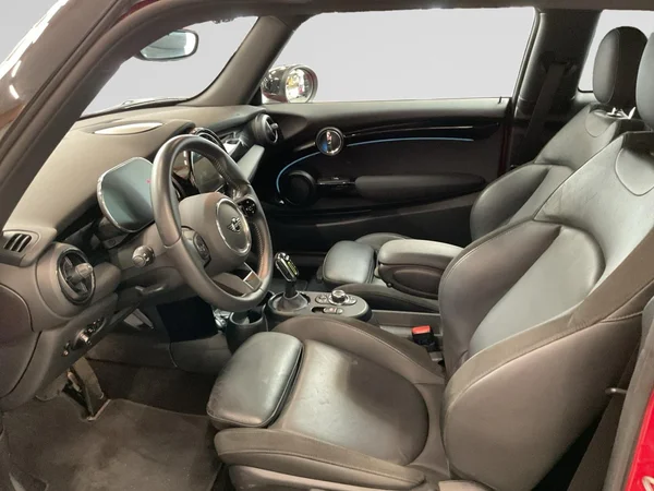 MINI e-Mini (F56 LCI II) (2023) — foto 24 van 24