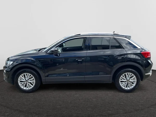 VOLKSWAGEN T-Roc (2021) — foto 10 van 20