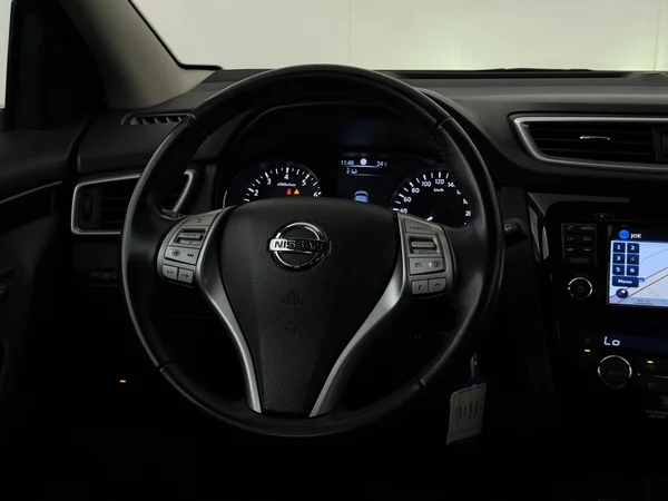 NISSAN Qashqai (2015) — foto 14 van 23