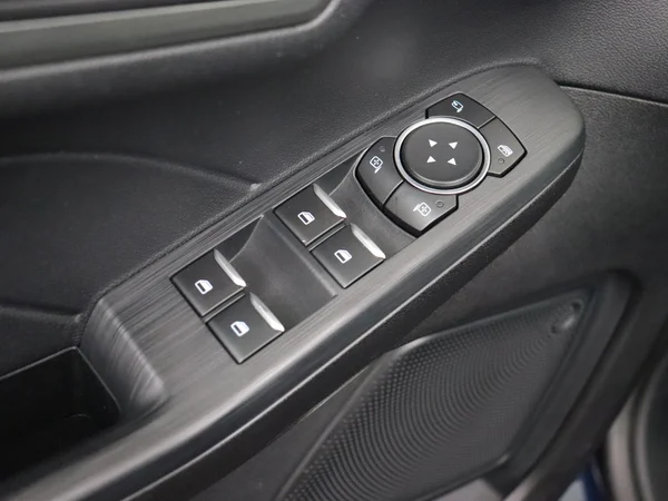 FORD Kuga (2022) — foto 21 van 29