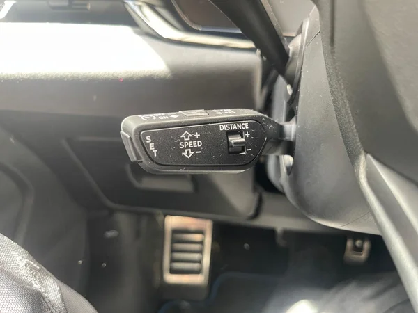 AUDI A5 Avant e-hybrid (PHEV) (2026) — foto 2 van 16