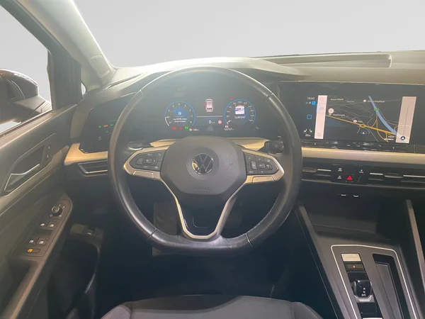 VOLKSWAGEN Golf VIII SW (2022) — foto 9 van 21